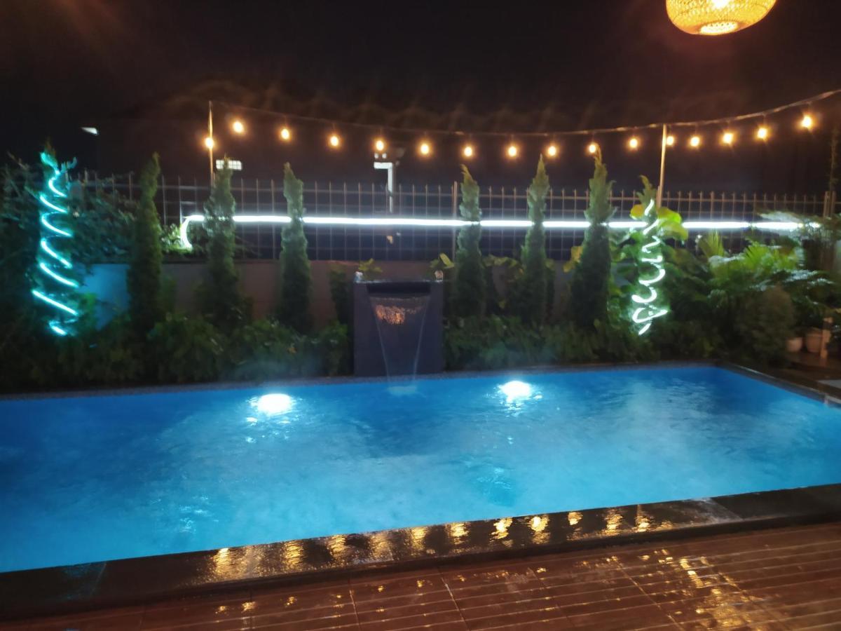Villa Sky Garden Богор Екстериор снимка